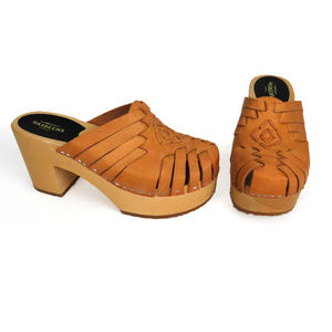 Swedish Hasbeens Woven Tan Leather Clogs Unworn
